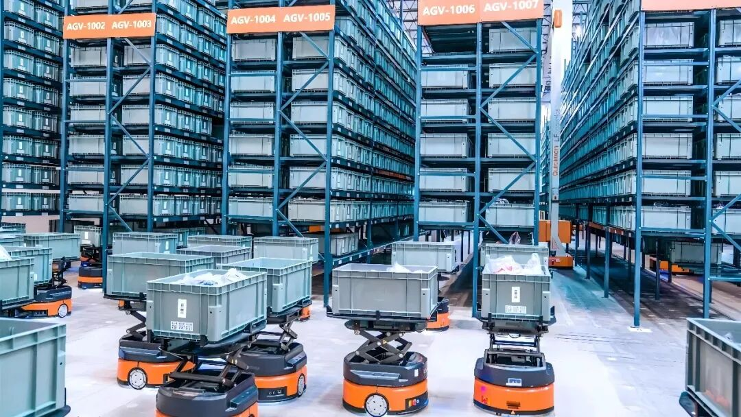 货到人 AGV 集群:320 台机器人,拣选效率提升 3.2 倍 — 3